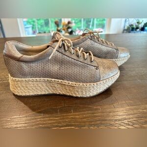 Metallic Silver-Bronze OTBT Meridian Espadrilles Lace-up Shoes Size 7.5